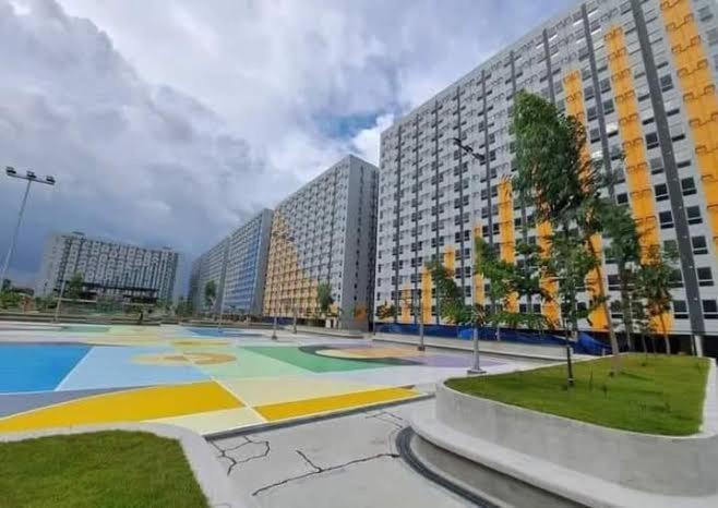Staycation At Phoebe'S Place Pasig City Exterior foto